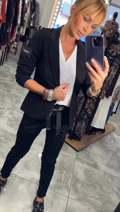 Oriane - Chic Comfort Blazer Set