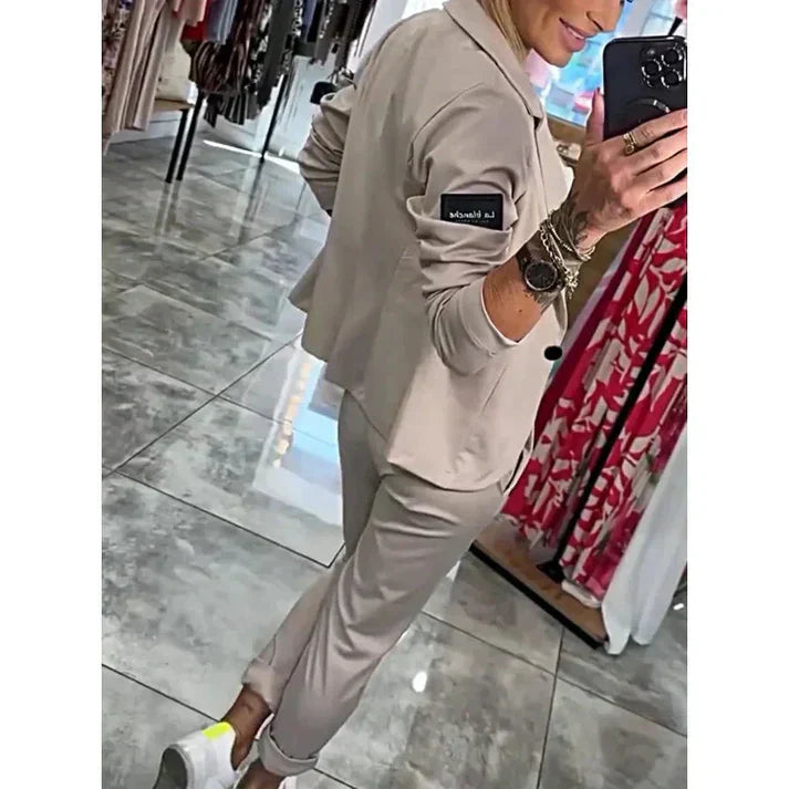 Oriane - Chic Comfort Blazer Set