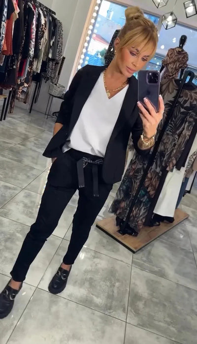 Oriane - Chic Comfort Blazer Set