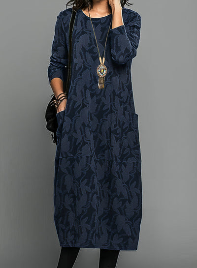 Lizzy | Warm winter dress with an elegant cut