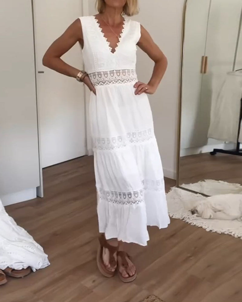 Kayla | Elegant Lace Dress with V-Neck