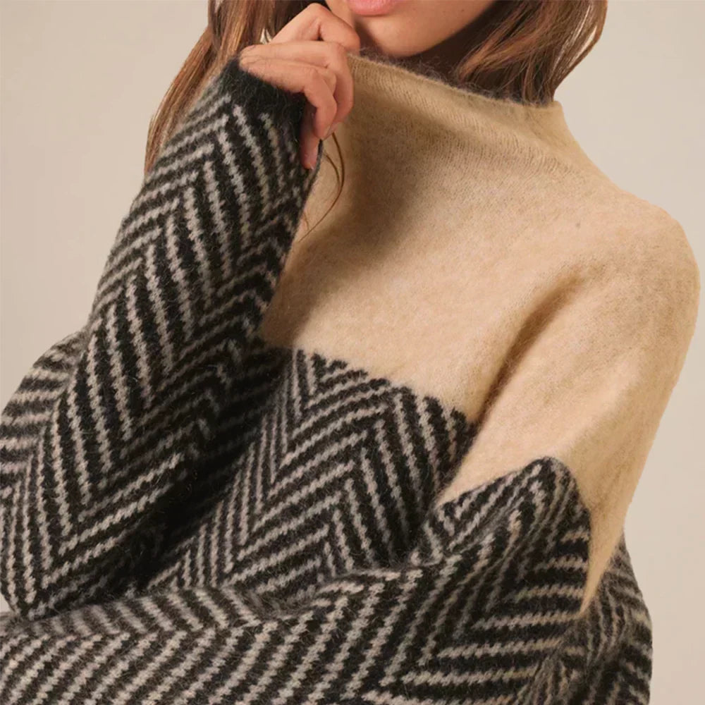 Mira - Elegant Twisted Knit Sweater