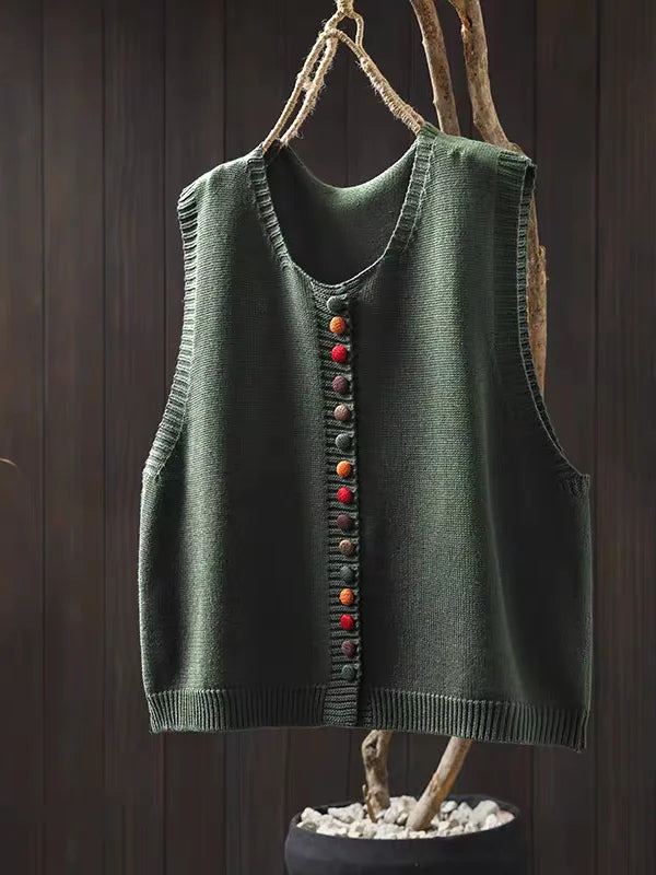 Marielle | Stylish Knitted Vest with Decorative Button Accents
