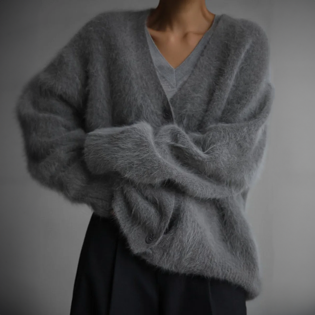 Luna - Elegant Cashmere Cardigan
