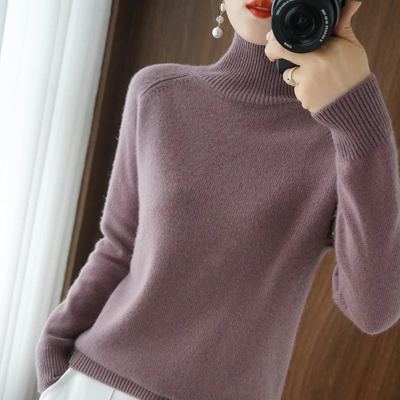 Clara | Luxurious Fine Knit Soft Turtleneck Sweater