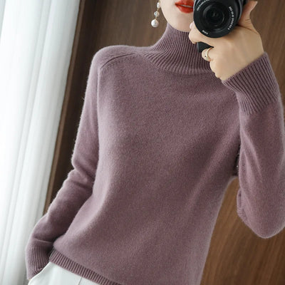 Clara | Luxurious Fine Knit Soft Turtleneck Sweater