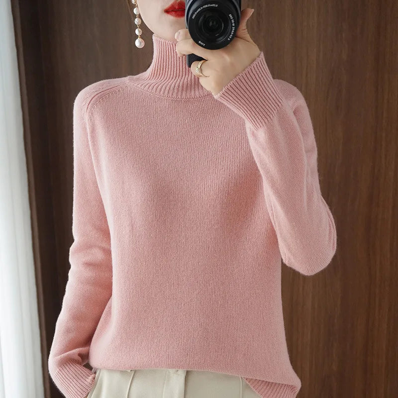 Clara | Luxurious Fine Knit Soft Turtleneck Sweater