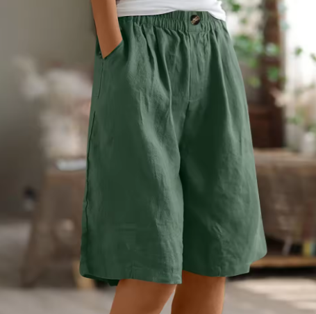 Stephanie | Spacious Casual Shorts