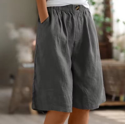 Stephanie | Spacious Casual Shorts