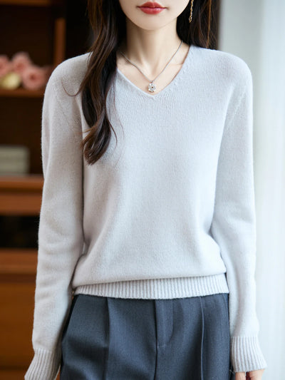 Lucie | Luxurious Cashmere Blend V-Neck Sweater