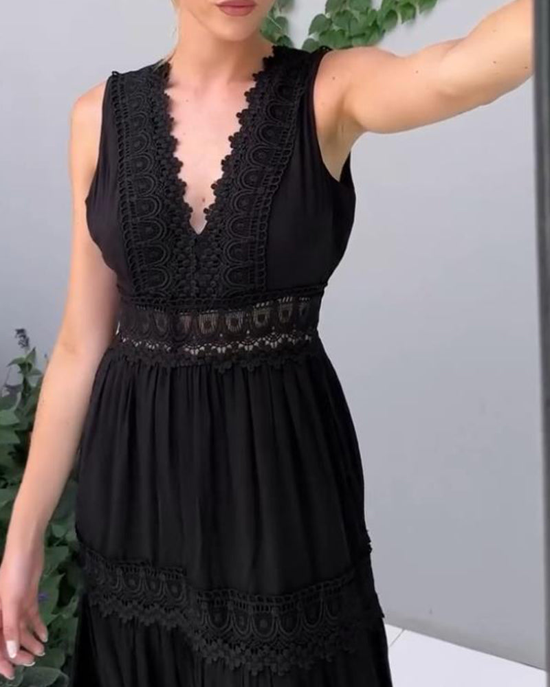 Kayla | Elegant Lace Dress with V-Neck
