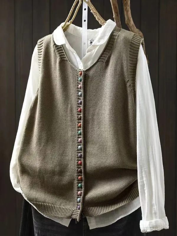 Marielle | Stylish Knitted Vest with Decorative Button Accents