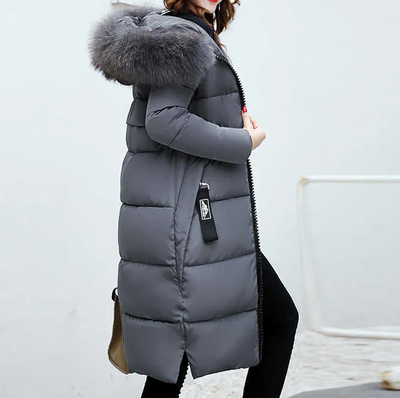 Feya - Long Coat with Fur Collar