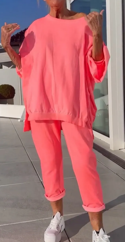 Frieda | Loungewear Set with Sweater Top and Cropped Pants