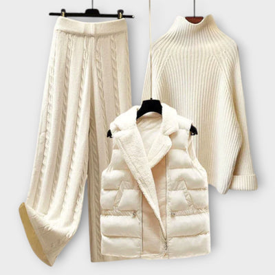 Eline | Comfortable and Relaxed Ensemble